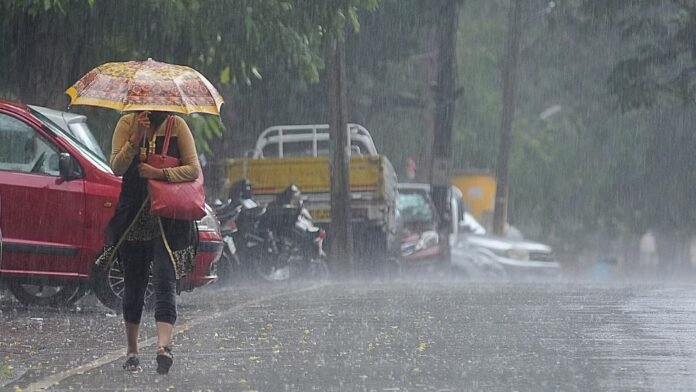 ಬೆಂಗಳೂರು ಭಾರಿ ಮಳೆ : ಆರೆಂಜ್‌ ಅಲರ್ಟ್‌ ಘೋಷಣೆ