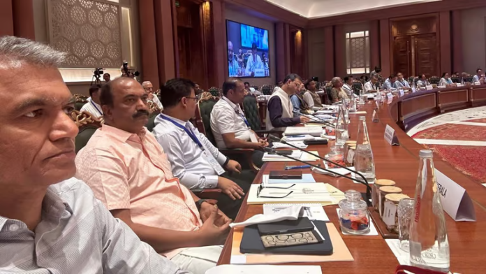 ಬಗರ್ ಹುಕುಂ ಅರ್ಜಿ ವಿಲಕೇವಾರಿಗೆ ನ.25 ಗಡುವು : ಅಧಿಕಾರಿಗಳಿಗೆ ಕಂದಾಯ ಸಚಿವ ಖಡಕ್‌ ಸೂಚನೆ