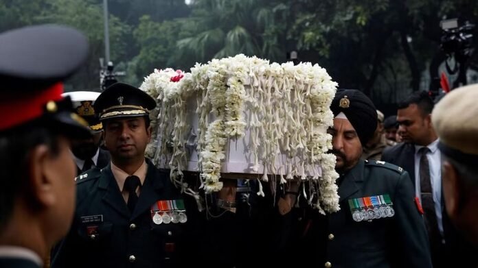 ದೇಶದ ಸರ್ವಶ್ರೇಷ್ಠ ಅರ್ಥಶಾಸ್ತ್ರಜ್ಞ, ಮಾಜಿ ಪಿಎಂ ಡಾ. ಸಿಂಗ್‌ ಪಂಚಭೂತಗಳಲ್ಲಿ ಲೀನ !