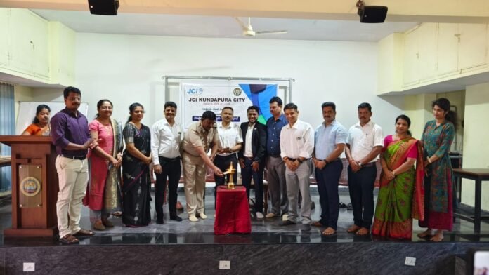 ಭಂಡಾರ್ ಕಾರ್ಸ್ ಕಾಲೇಜ್ : ಸ್ವಾಮಿ ವಿವೇಕಾನಂದರ ಜನ್ಮ ದಿನಾಚರಣೆ