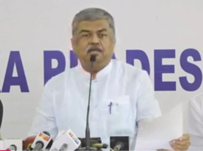 'ಸಂವಿಧಾನ ವಿರೋಧಿಗಳಿಂದ ಸಂವಿಧಾನ ಉಳಿಸುವ ಸುಳ್ಳಿನ ಮಾತು' : ಬಿಜೆಪಿ ವಿರುದ್ಧ ಬಿ. ಕೆ. ಹರಿಪ್ರಸಾದ್ ಆಕ್ರೋಶ