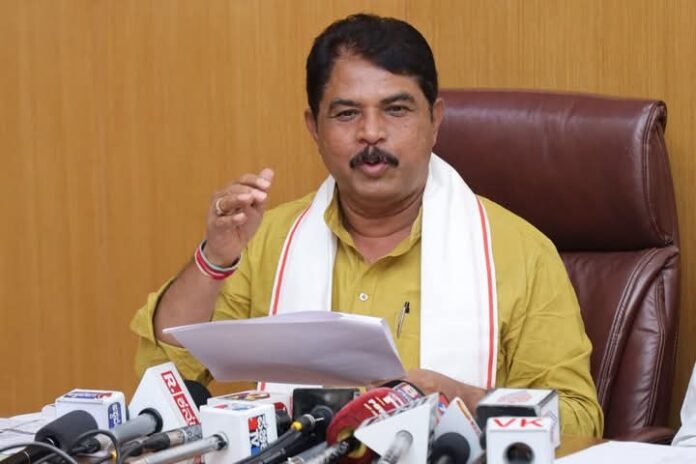 ಇದು 60 ಪರ್ಸೆಂಟ್‌ ಕಮಿಶನ್‌ ಸರ್ಕಾರ, ಗುತ್ತಿಗೆದಾರರಿಗೆ ನೀಡಲು ಹಣವಿಲ್ಲ: ಆರ್‌.ಅಶೋಕ್‌ ಆಕ್ರೋಶ