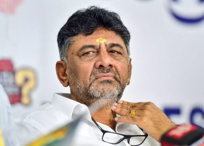 ಕಲ್ಲು ಮುಳ್ಳಿನ ಹಾದಿಯಲ್ಲಿ ಡಿಕೆಶಿ ಮತ್ತು ಮಹಾತ್ವಾಕಾಂಕ್ಷೆ