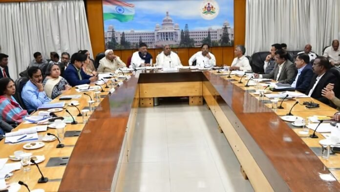 ನಿಯಮ ಬಾಹೀರ ಸಾಲ ವಸೂಲಾತಿಗೆ ಮುಂದಾದರೇ ಕಠಿಣ ಕ್ರಮ : ಮೈಕ್ರೋ ಫೈನಾನ್ಸ್‌ ಕಂಪೆನಿಗಳಿಗೆ ಸಿಎಂ ಸಿದ್ದರಾಮಯ್ಯ ಎಚ್ಚರಿಕೆ