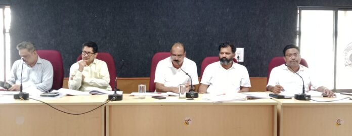 ಕುಂದಾಪುರ ತಾ.ಪಂ ಕೆಡಿಪಿ ಸಭೆ : ಉಪ ನೊಂದಾವಣಾಧಿಕಾರಿ ಕಚೇರಿ ಅವ್ಯವಸ್ಥೆ : ಮಧ್ಯವರ್ತಿಗಳ ಹಾವಳಿ