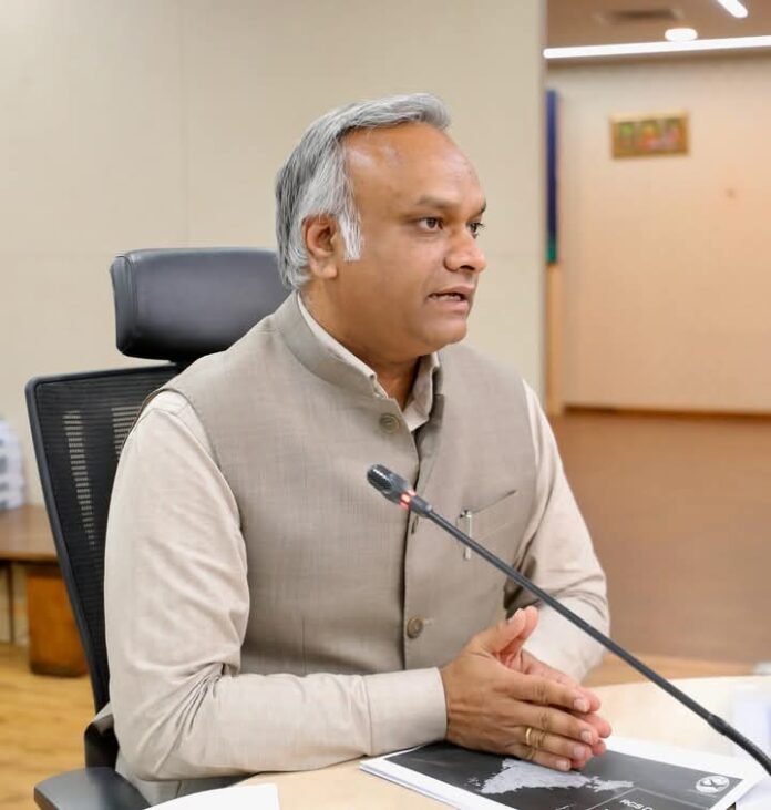 ರಾಜ್ಯದ ಎಲ್ಲಾ ಜಿಲ್ಲಾ ಪಂಚಾಯತಿಗಳಲ್ಲಿ ಕೆರೆಗಳ ಸಮೀಕ್ಷೆ ಕಾರ್ಯ, 4618 ಕೆರೆಗಳ ಒತ್ತುವರಿ ತೆರವು, 8697 ಎಕರೆ ಭೂಮಿ ವಶಕ್ಕೆ: ಪ್ರಿಯಾಂಕ್ ಖರ್ಗೆ