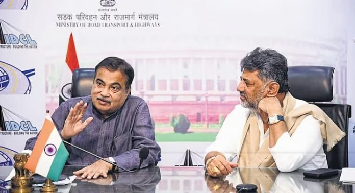 ಹೆಬ್ಬಾಳ ಜಂಕ್ಷನ್‌ನಿಂದ ಕೆಂಪೇಗೌಡ ಅಂತಾರಾಷ್ಟ್ರೀಯ ವಿಮಾನ ನಿಲ್ದಾಣದವರೆಗಿನ ಫ್ಲೈಓವರ್ ಕಾರಿಡಾರ್ ತ್ವರಿತಗೊಳಿಸಲು ಡಿಕೆಶಿ ಮನವಿ !