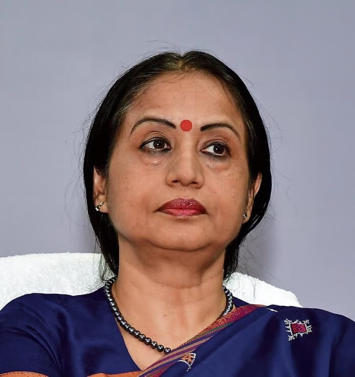 ಕೇಂದ್ರ ಸರ್ಕಾರ, ಹೊರ ರಾಜ್ಯಗಳು, ನ್ಯಾಯಾಲಯಗಳ ಪತ್ರ ವ್ಯವಹಾರಗಳನ್ನು ಹೊರತುಪಡಿಸಿ ಆಡಳಿತದಲ್ಲಿ ಕನ್ನಡ ಕಡ್ಡಾಯ : ಶಾಲಿನಿ ರಜನೀಶ್ ಸುತ್ತೋಲೆ